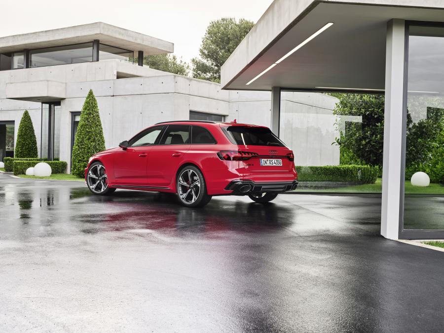  Audi RS4 Avant (B9) 2019 года  (WW) (фото 16 из 67)